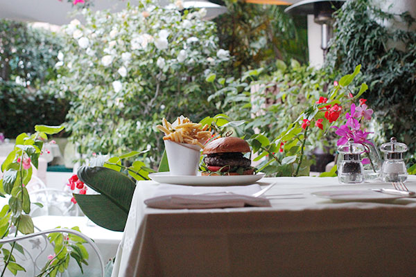 Burger at the Polo Lounge